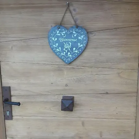 La Maison Des Coeurs منزل للإقامة